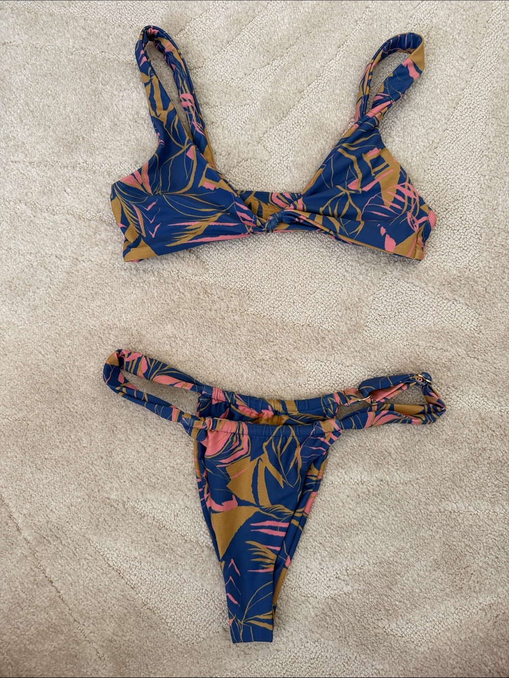 Skatie Bikini Set
